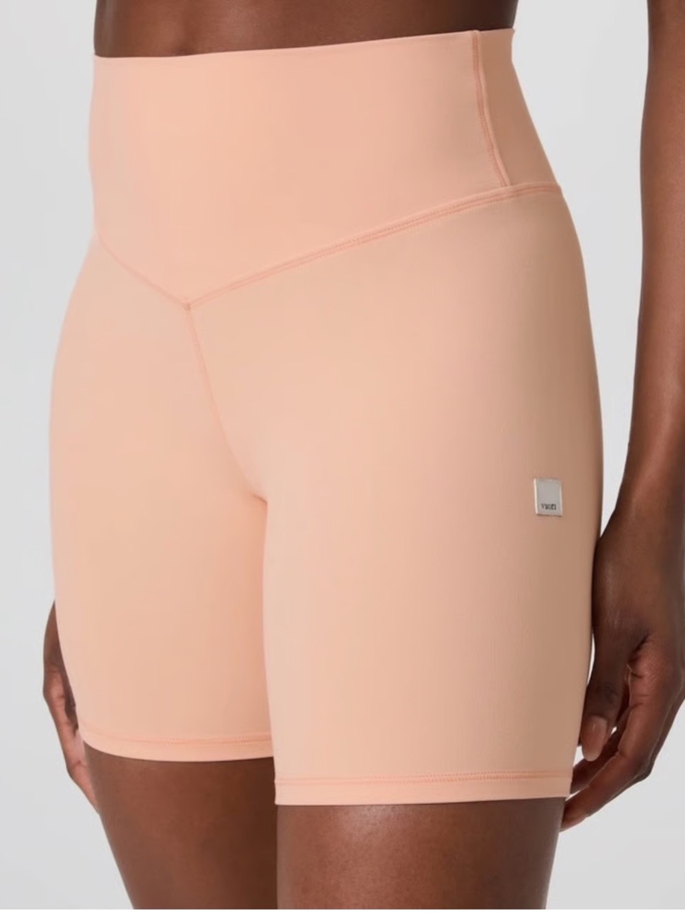 Vuori All The Form Short Bright Peach S